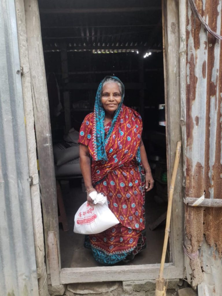 ইফতার সামগ্রী বিতরণ ২০২৫