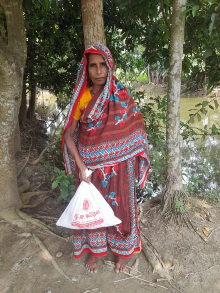 ইফতার সামগ্রী বিতরণ ২০২৫